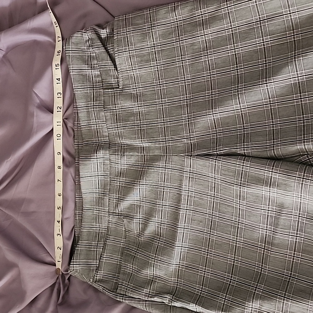 Sold! Plaid Dress Pants/Slacks 🖤 - Picture 6 of 8